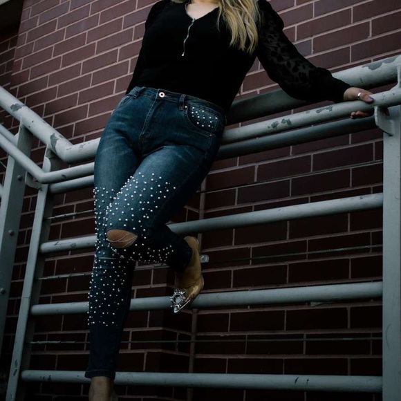 Pearl Jeans available in s,m,l each individually - Picture 5 of 6